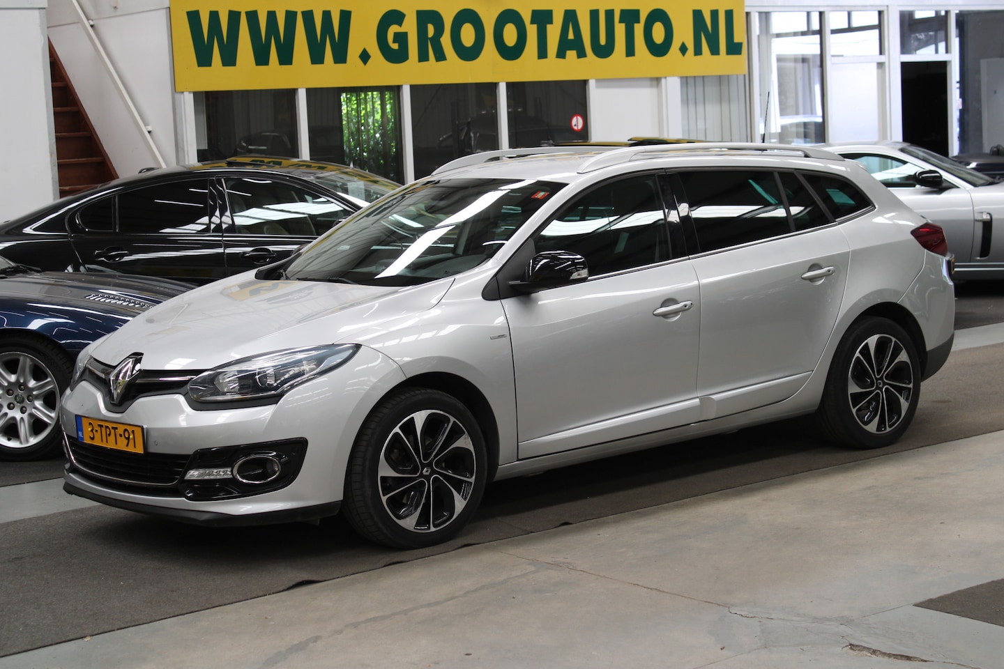 Renault Mégane Estate - 1.2 TCe Bose 84.512km NAP, Airco, Trekhaak, Navi - AutoWereld.nl