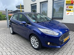 Ford Fiesta - 1.0 EcoBoost Titanium / Climate Controle / PDC Achter / Telefoon / Navigatie / Trekhaak