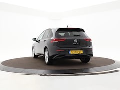 Volkswagen Golf - 1.0 eTsi 110pk DSG Life · Apple/Android Car Play · Navi · P-Sensoren · ACC · DAB · 16'' In