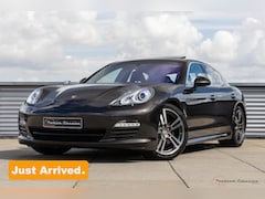 Porsche Panamera - 4.8 S | 70.000KM | Sunroof | BOSE | Sport Chrono | Rearview Camera