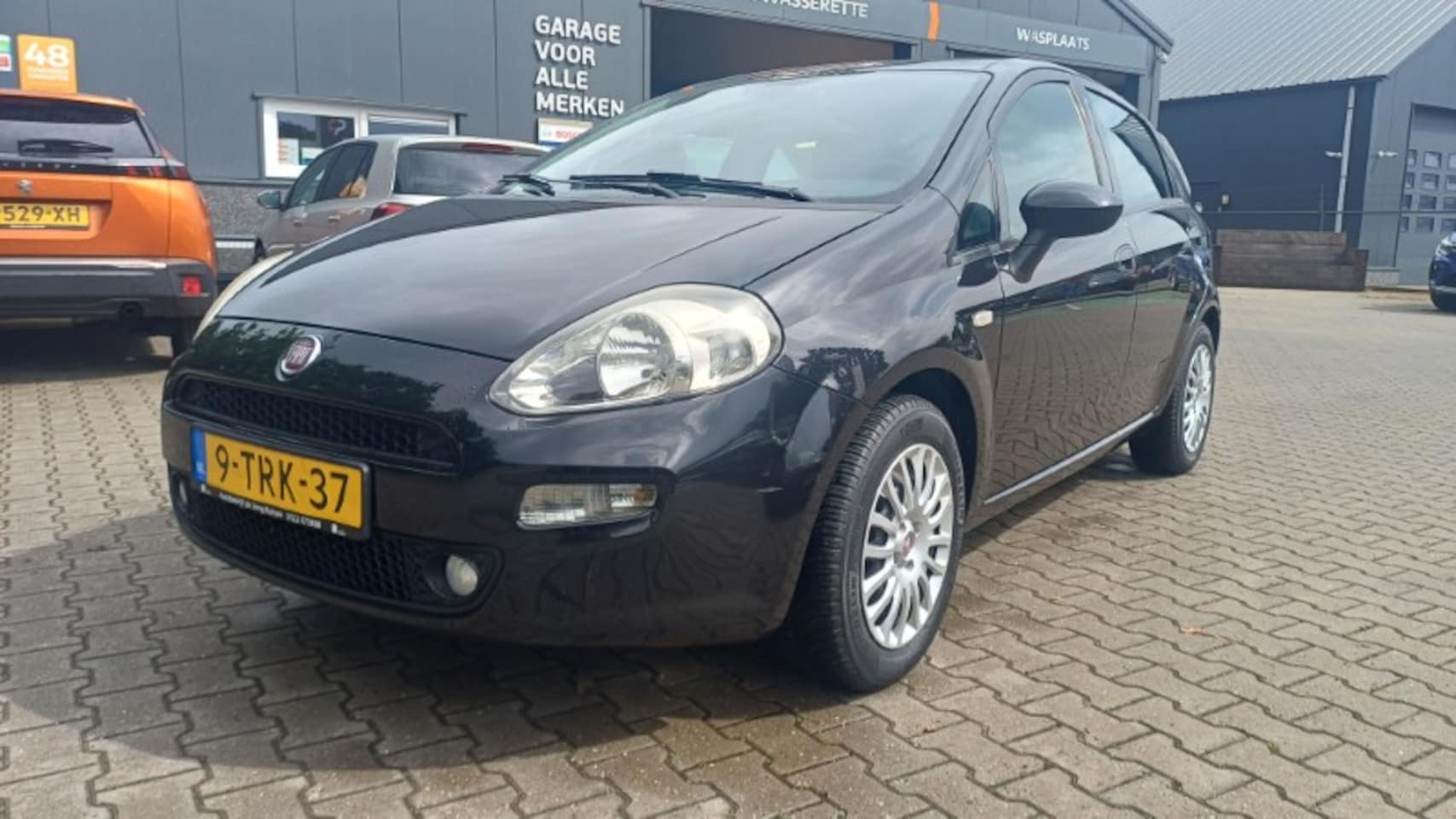 Fiat Punto - 1.2 69pk 5d Pop - AutoWereld.nl