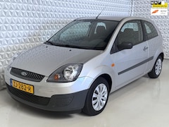 Ford Fiesta - 1.3-8V Airco Stoelverwarming / NIEUWE APK (2006)