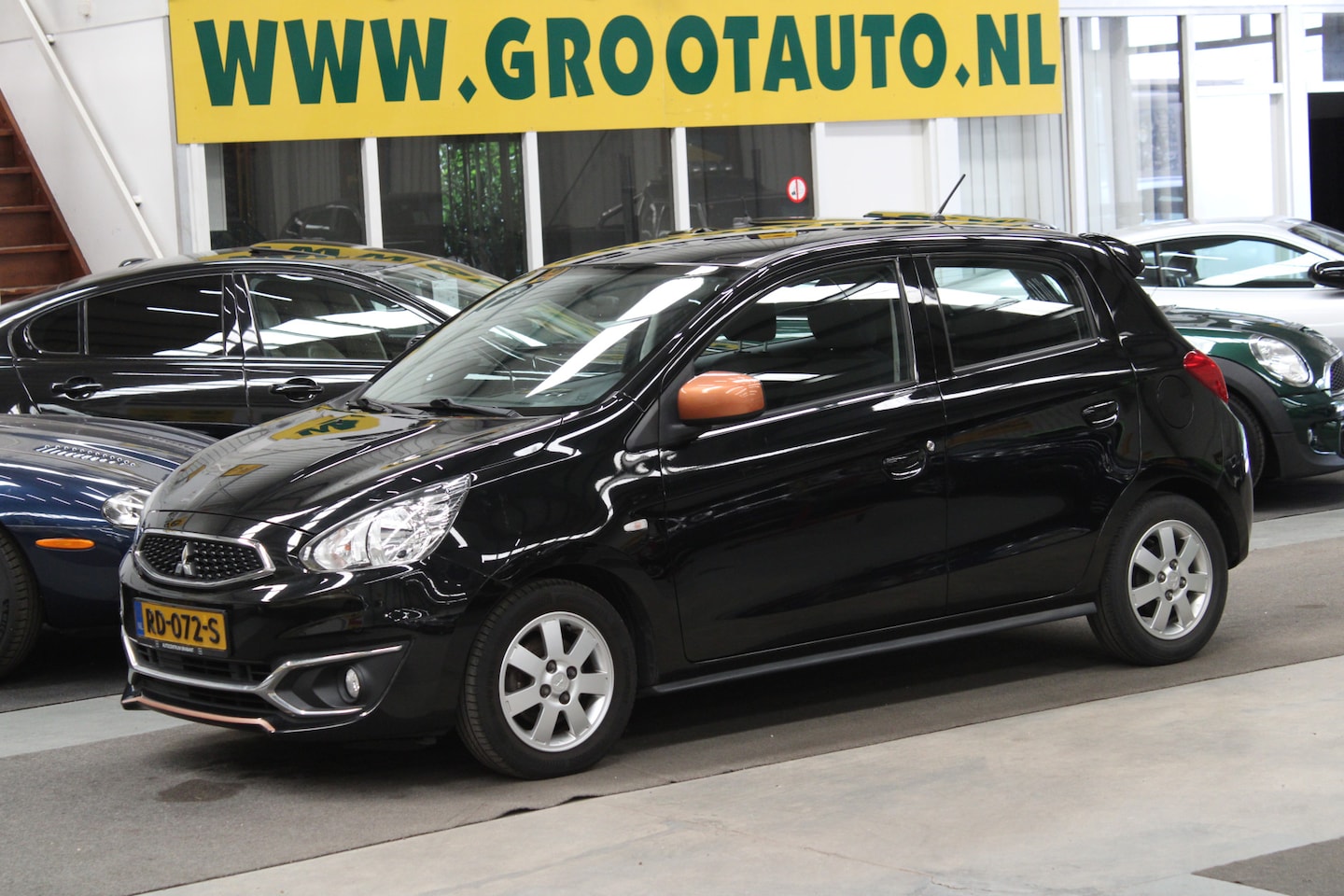 Mitsubishi Space Star - 1.0 Cool+ Airco, Isofix, Stuurbekrachtiging - AutoWereld.nl