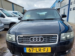 Audi A4 Cabriolet - 2.4 V6 Exclusive