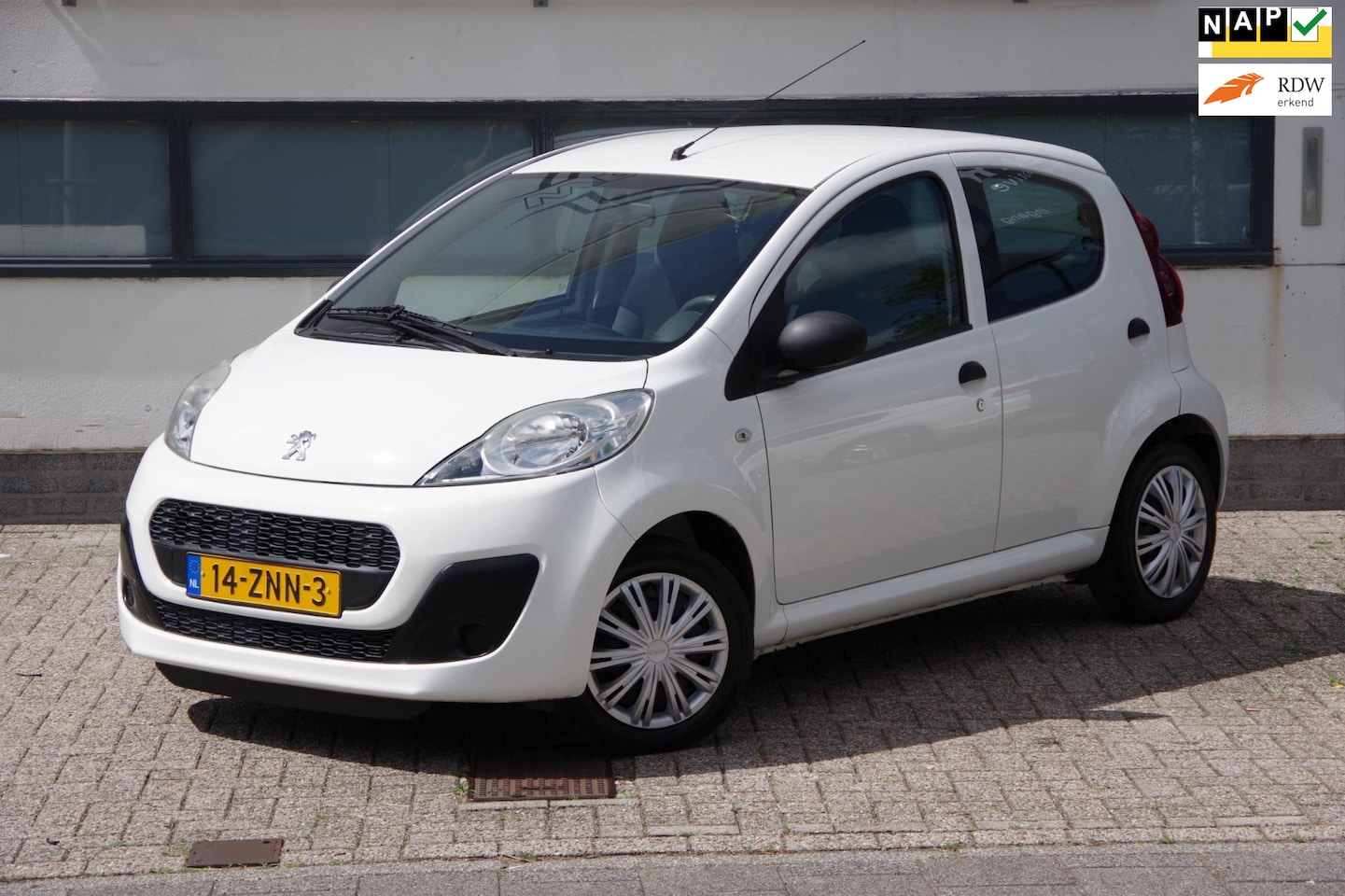 Peugeot 107 - 1.0 Access Accent 1.0 Access Accent - AutoWereld.nl