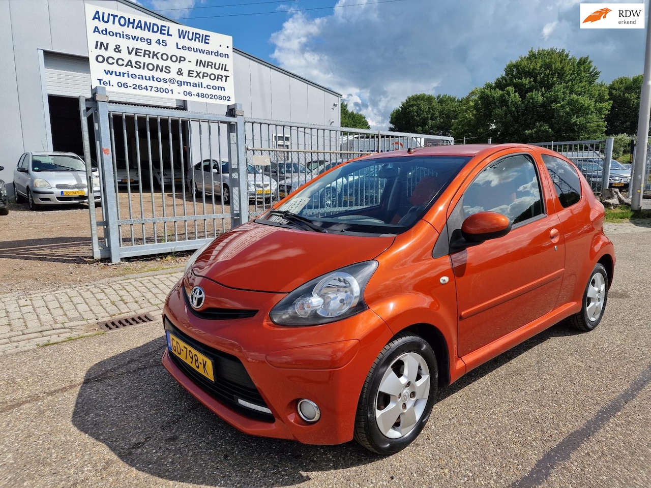 Toyota Aygo - 1.0 VVT-i Dynamic Orange/3D/Apk 06-01-2026 - AutoWereld.nl