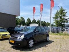 Volkswagen Polo - 1.4-16V FSI Athene, 5 Deurs, 5 Zits, Climate&Cruisecontrol, Elektrischpakket