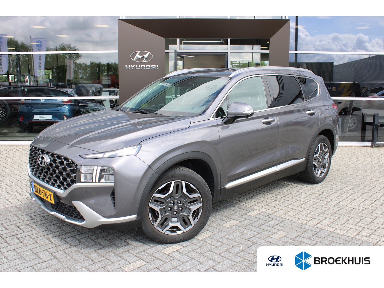 Hyundai Santa Fe - 1.6 T-GDI PHEV Comfort Smart 7p. | Lederen bekleding | Parkeersensoren voor en achter | St - AutoWereld.nl