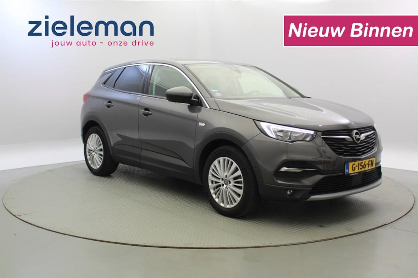 Opel Grandland X - 1.2 Turbo Innovation - Clima, Carplay, Trekhaak - AutoWereld.nl