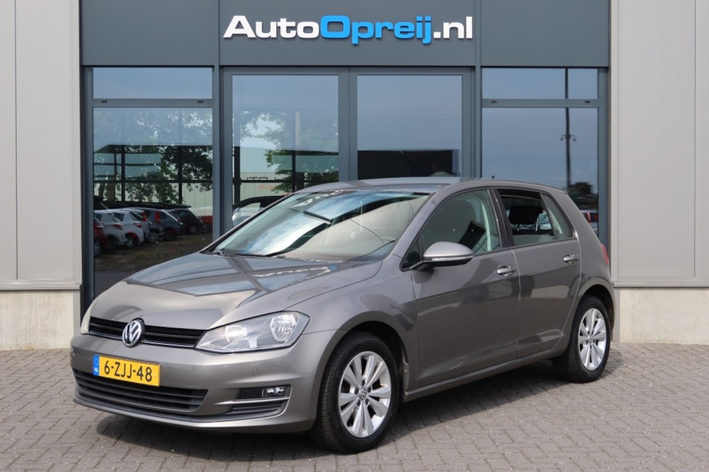 Volkswagen Golf - 1.2 TSI Comfortline 5drs. Clima, NAVI, Cruise, PDC v+a, 1e eigenaar - AutoWereld.nl