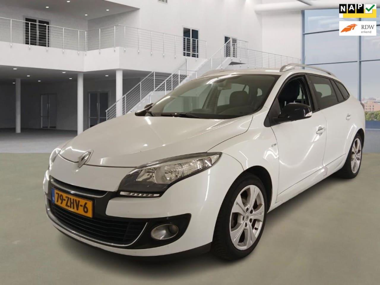 Renault Mégane Estate - 1.5 dCi Bose EXPORT - AutoWereld.nl