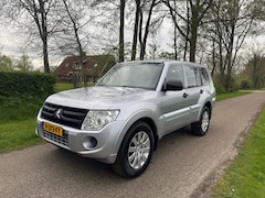 Mitsubishi Pajero - 4X4 NAP Dealer onderhouden