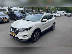 Nissan Qashqai - 1.3 DIG-T N-Connecta Navigatie | Cruise Control | 360 Camera | Keyless