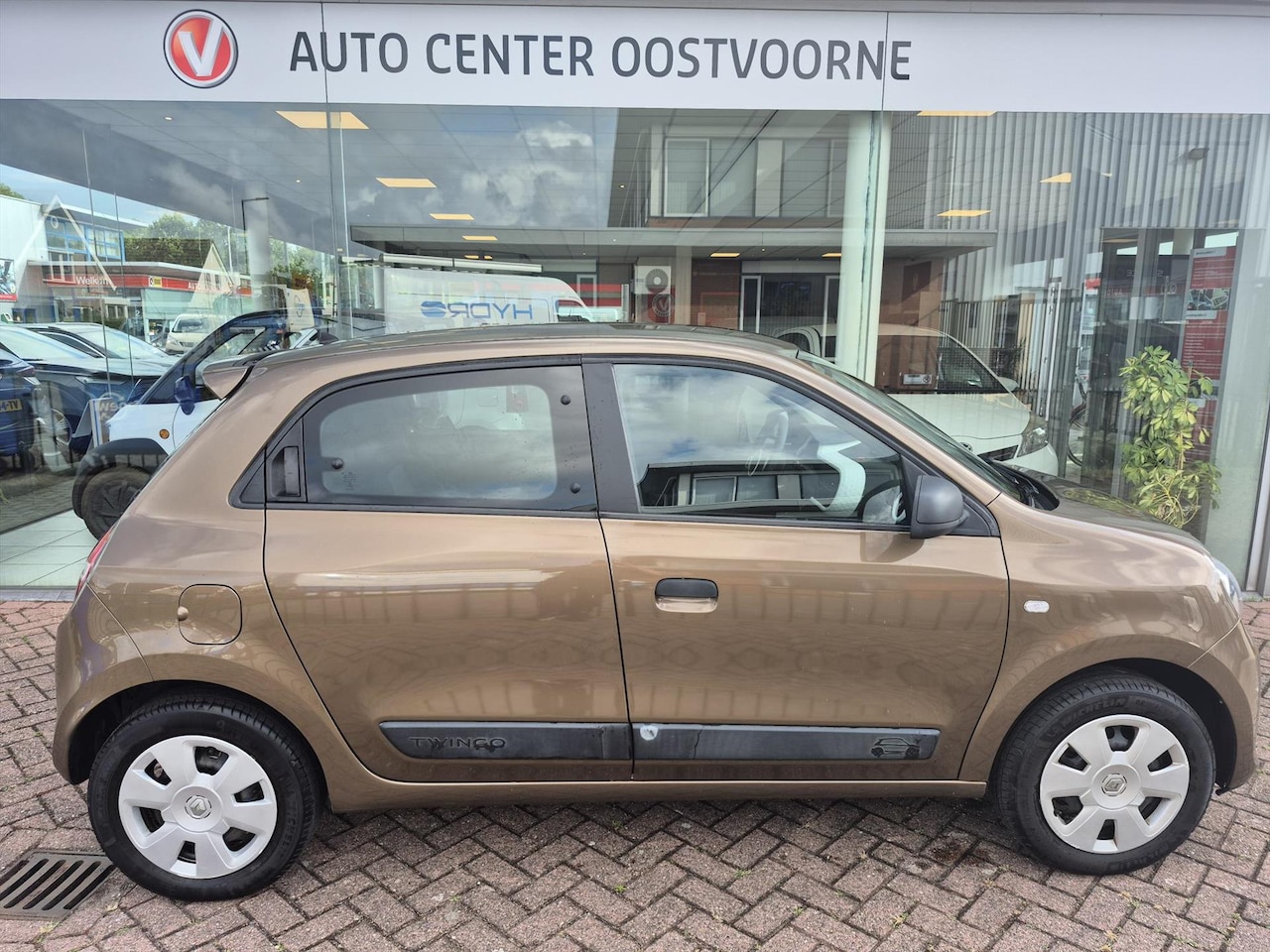 Renault Twingo - 1.0 SCE 70 - AutoWereld.nl