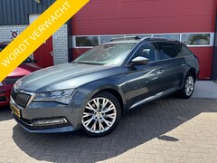 Skoda Superb Combi - 1.5 TSI ACT Business Edition AUTOMAAT / PANORAMADAK / FULL LED / CAMERA / KEYLESS / ALCANT