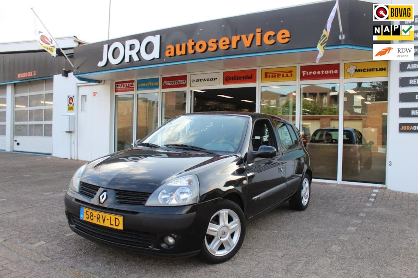 Renault Clio - 1.2-16V Authentique Comfort 1.2-16V Authentique Comfort - AutoWereld.nl
