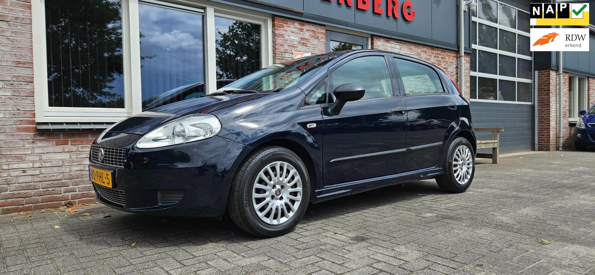 Fiat Grande Punto - 1.3 M-Jet Actual NAP! Nette Auto! Airco! Nieuwe Apk! Dealer Onderhouden! - AutoWereld.nl