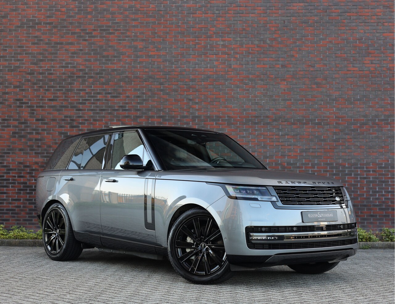 Land Rover Range Rover - P510e HSE | Pano - Trekhaak - Massage - AutoWereld.nl