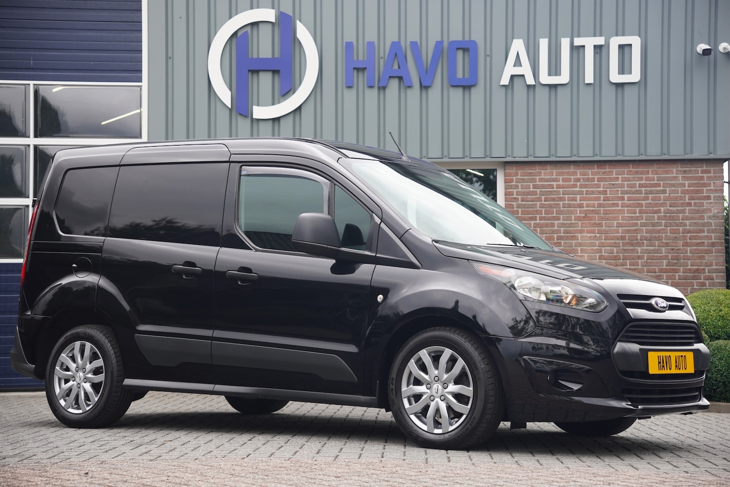 Ford Transit Connect - 1.0 Benzine Trend, AIRCO, 3-ZITS, BTW-VRIJ / MARGE - AutoWereld.nl