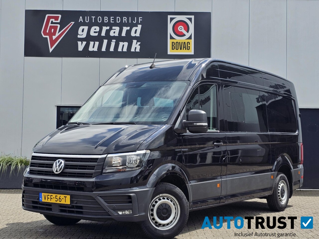 Volkswagen Crafter - 2.0TDI 140PK L3H3 Highline CAMERA ELEKT SCHUIFDEUR - AutoWereld.nl