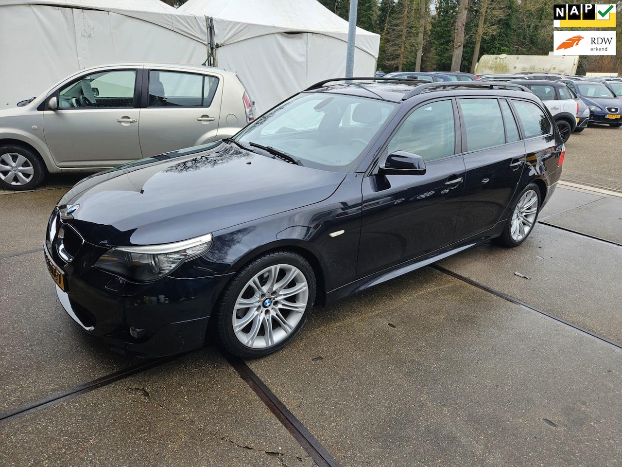 BMW 5-serie Touring - 520i Corporate Lease Business Line Sport 520i Corporate Lease Business Line Sport - AutoWereld.nl