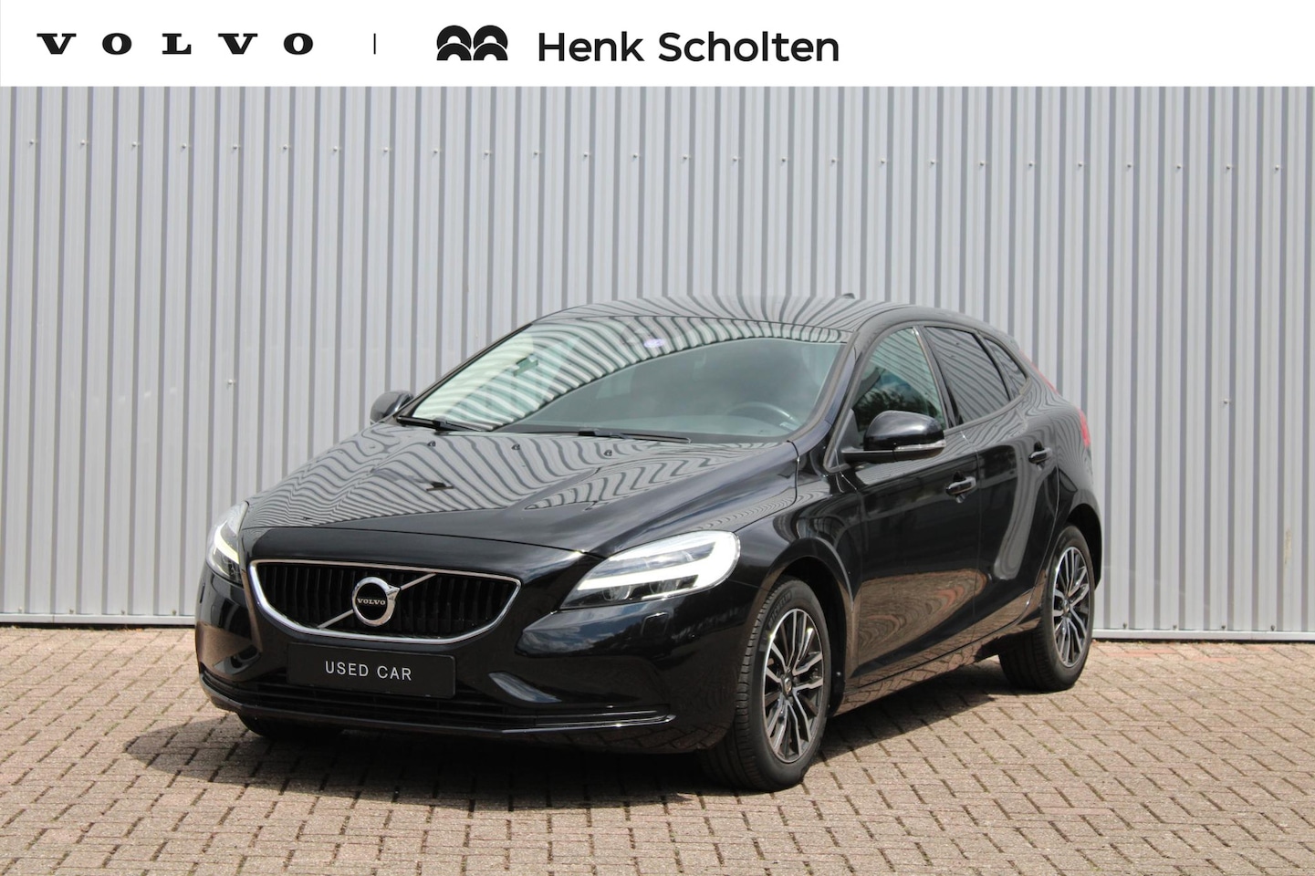 Volvo V40 - 2.0 T2 Nordic+ | Standkachel | Stoelverwarming | Navigatie | Bluetooth telefonie | Parkeer - AutoWereld.nl