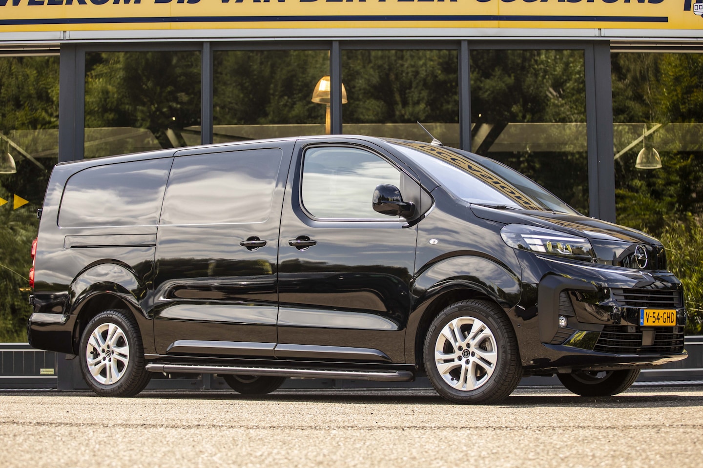 Opel Vivaro - 2.0 Diesel 180 S&S L3 EX.BTW - AutoWereld.nl