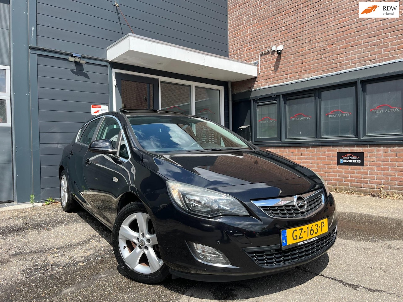 Opel Astra - 1.6 Sport|Schuifdak|Cruise|Pdc|Stoelv.warming - AutoWereld.nl