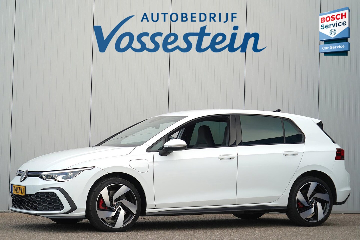 Volkswagen Golf - 1.4 eHybrid GTE / Navigatie / Cruise / 18 Inch LMV / Adaptieve Cruise - AutoWereld.nl