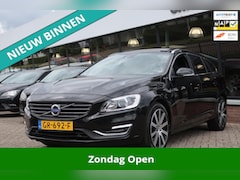 Volvo V60 - 2.4 D6 Twin Engine R-Design 2e EIG_PANO_PDC V+A_19-INCH