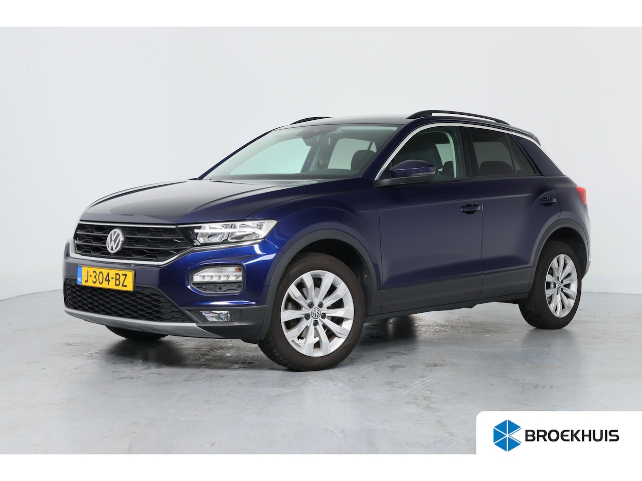 Volkswagen T-Roc - 1.0 TSI Style Business | Clima | Cruise Adaptive | Lichtmetalen Velgen | Parkeersensoren V - AutoWereld.nl