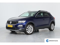 Volkswagen T-Roc - 1.0 TSI Style Business | Clima | Cruise Adaptive | Lichtmetalen Velgen | Parkeersensoren V