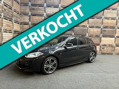 BMW 1-serie - 118i High Executive Edition M sport Pano HUD Performance Stoelen 18"LM