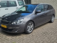Peugeot 308 SW - 1.2 PureTech Blue Lion Pano-dak/Trekhaak