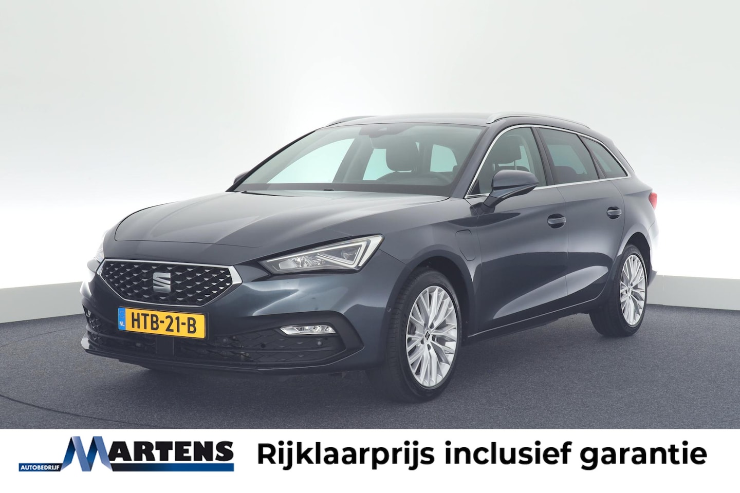 SEAT Leon Sportstourer - 1.4 TSI 204pk eHybrid PHEV Xcellence Trekhaak Camera Keyless Stoelverwarming Virtual Cockp - AutoWereld.nl