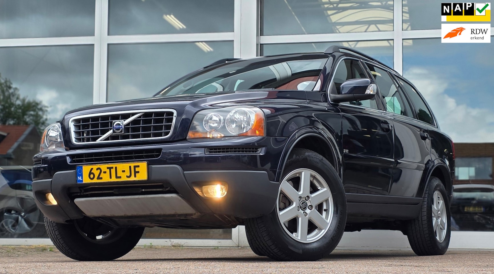 Volvo XC90 - 2.5 T Momentum 5p. 2.5 T Momentum 5p. - AutoWereld.nl