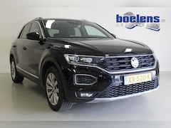 Volkswagen T-Roc - 1.5 TSI Sport | ACC | TREKHAAK | STOEL-VERW | 17'LMV | CARPLAY | NAVI | CLIMA | LED | PDC