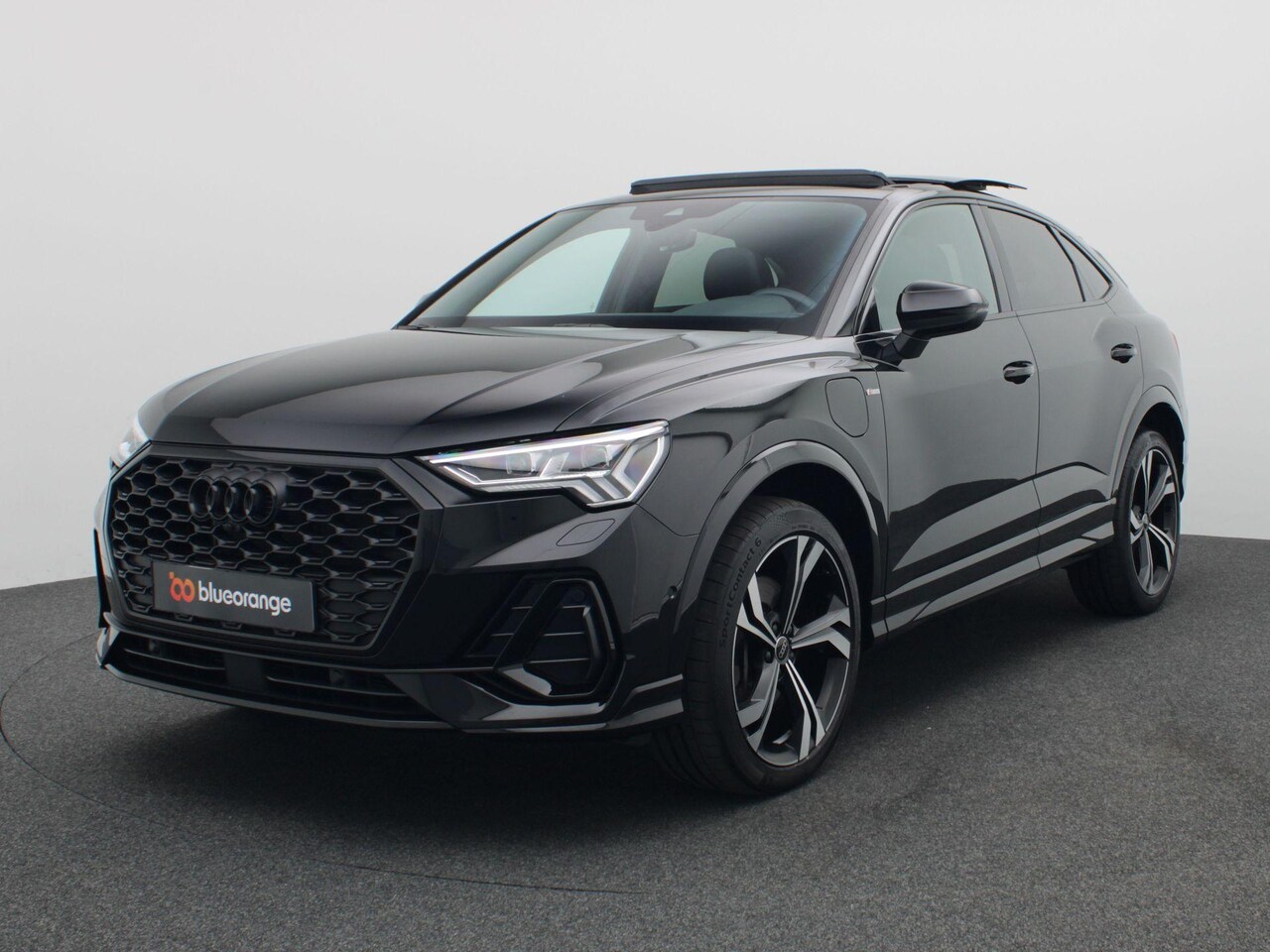 Audi Q3 Sportback - 45 TFSI e S Edition matrix led, Sonos sound, 360gr. camera, panoramadak, elek. verstelbare - AutoWereld.nl