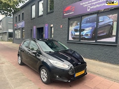 Ford Fiesta - 1.5 TDCi Titanium riem vervangen nieuw beurt gehad navi