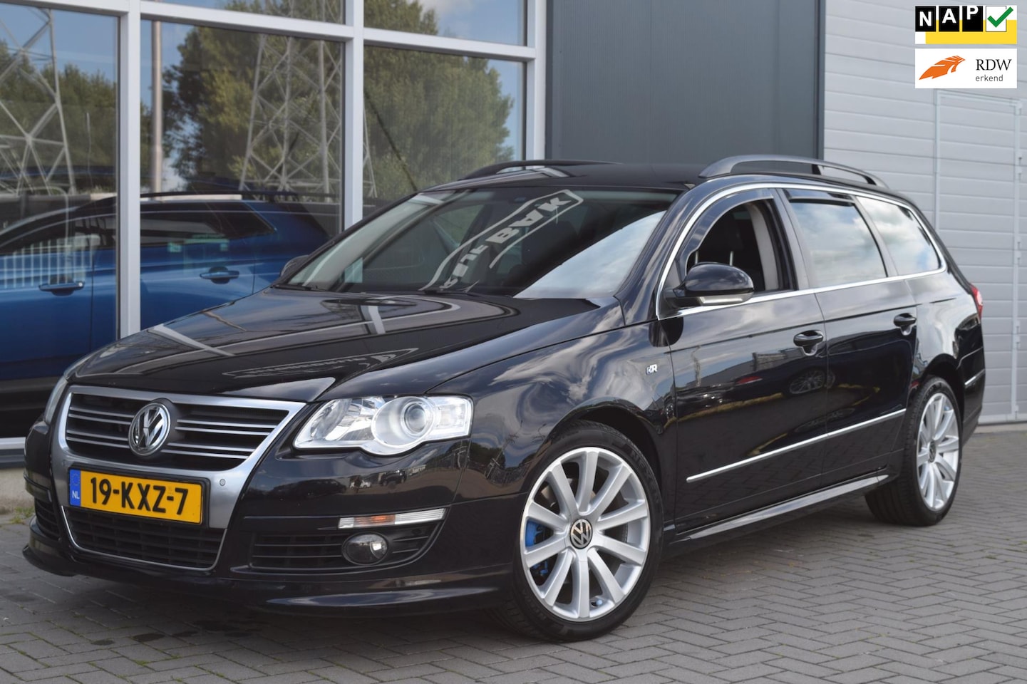 Volkswagen Passat Variant - 1.8 TFSI Comfortline | R-Line | Navi | Clima | Cruise | APK 5-2026 ! - AutoWereld.nl