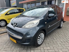 Peugeot 107 - 1.0-12V Millesim 200 airco