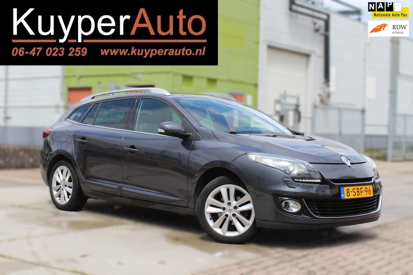 Renault Mégane Estate - 1.4 TCe BOSE PANO TREKHAAK CLIMA SENSOREN MULTIMEDIA VOORBER - AutoWereld.nl