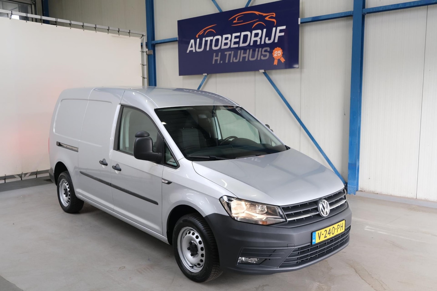 Volkswagen Caddy Maxi - 2.0 TDI L2H1 BMT Highline - N.A.P. Airco, Cruise, Navi, PDC. - AutoWereld.nl