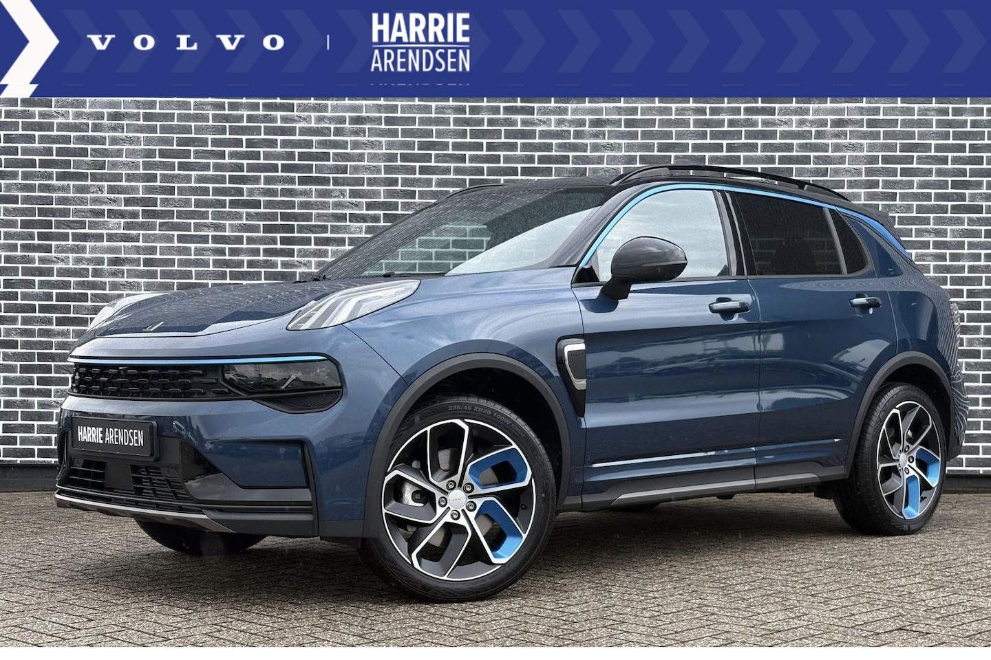 Lynk & Co 01 - | NIEUW | UIT VOORRAAD LEVERBAAR | 360 Camera | Zwarte Hemel | Hoedenplank | Gelamineerd G - AutoWereld.nl
