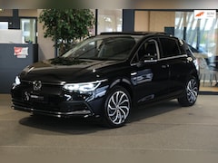 Volkswagen Golf - 1.5 eTSI Style DSG Pano Navi IQ Led Hud Acc Pdc