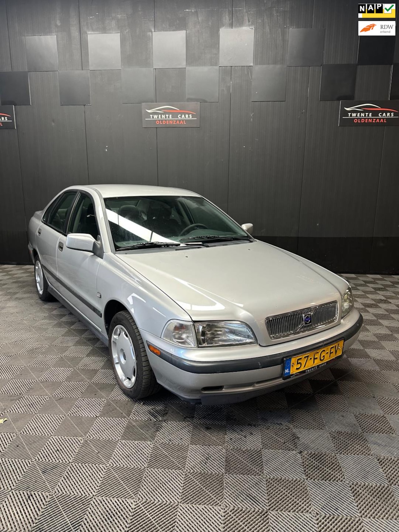 Volvo S40 - 1.6 Business | Airco | Nieuwe APK | - AutoWereld.nl