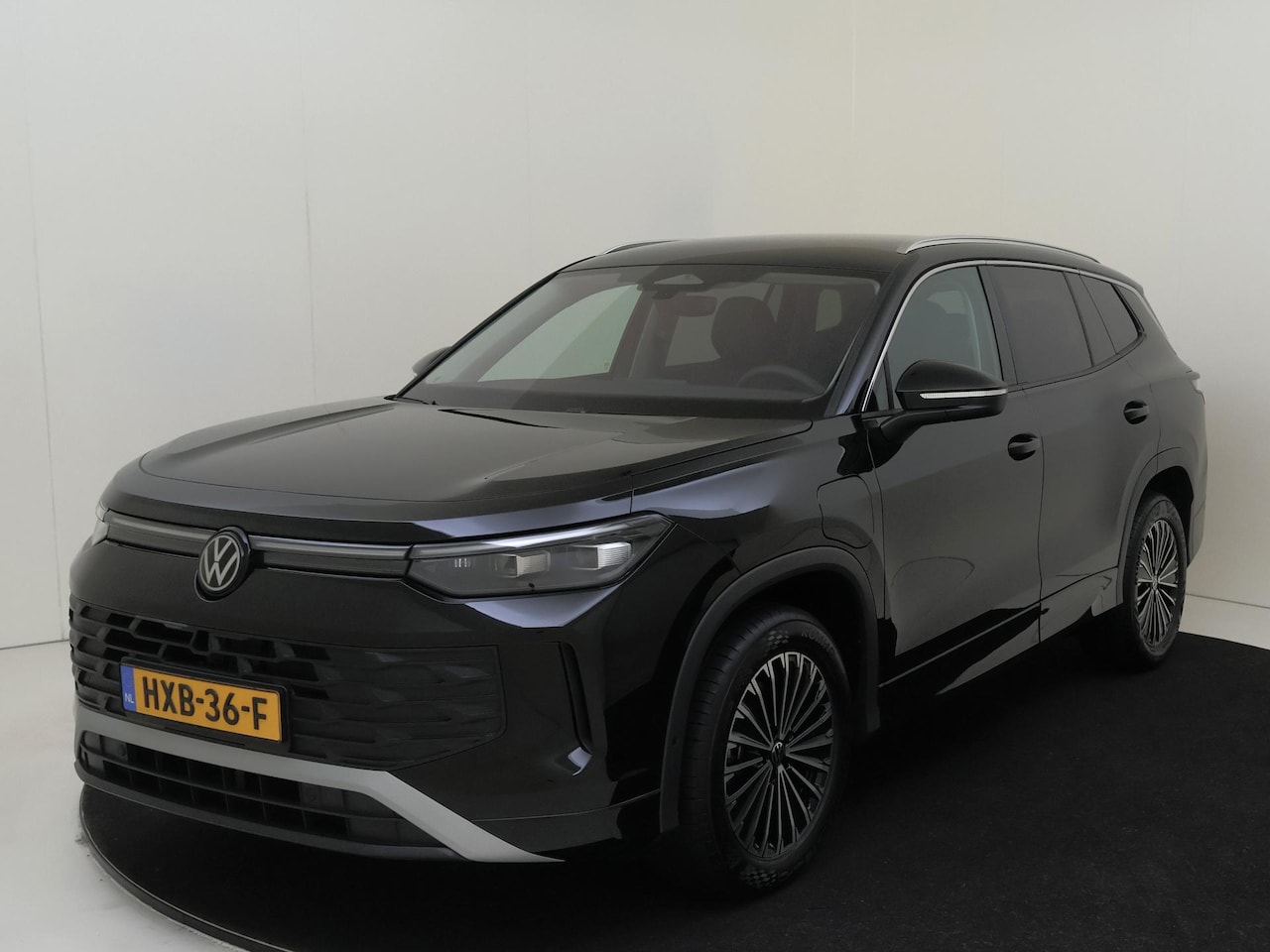 Volkswagen Tayron - 1.5 eHybrid Life Edition | Trekhaak | Adaptieve demping | Stoelverwarming voor en achter | - AutoWereld.nl