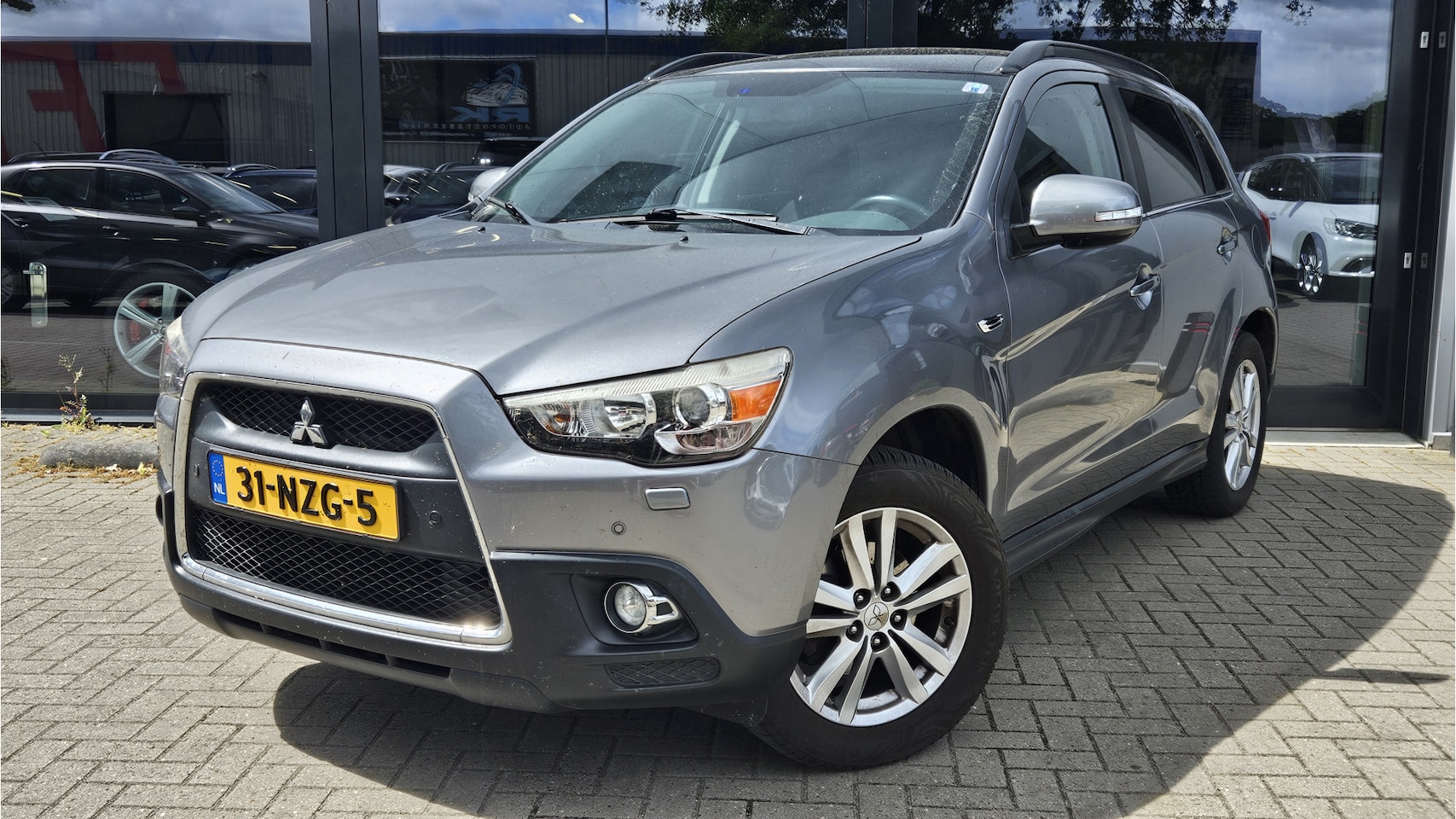 Mitsubishi ASX - 1.6 Intense ClearTec + PANO DAK + XENON + KEYLESS + LM VELGEN + KLIMA - AutoWereld.nl