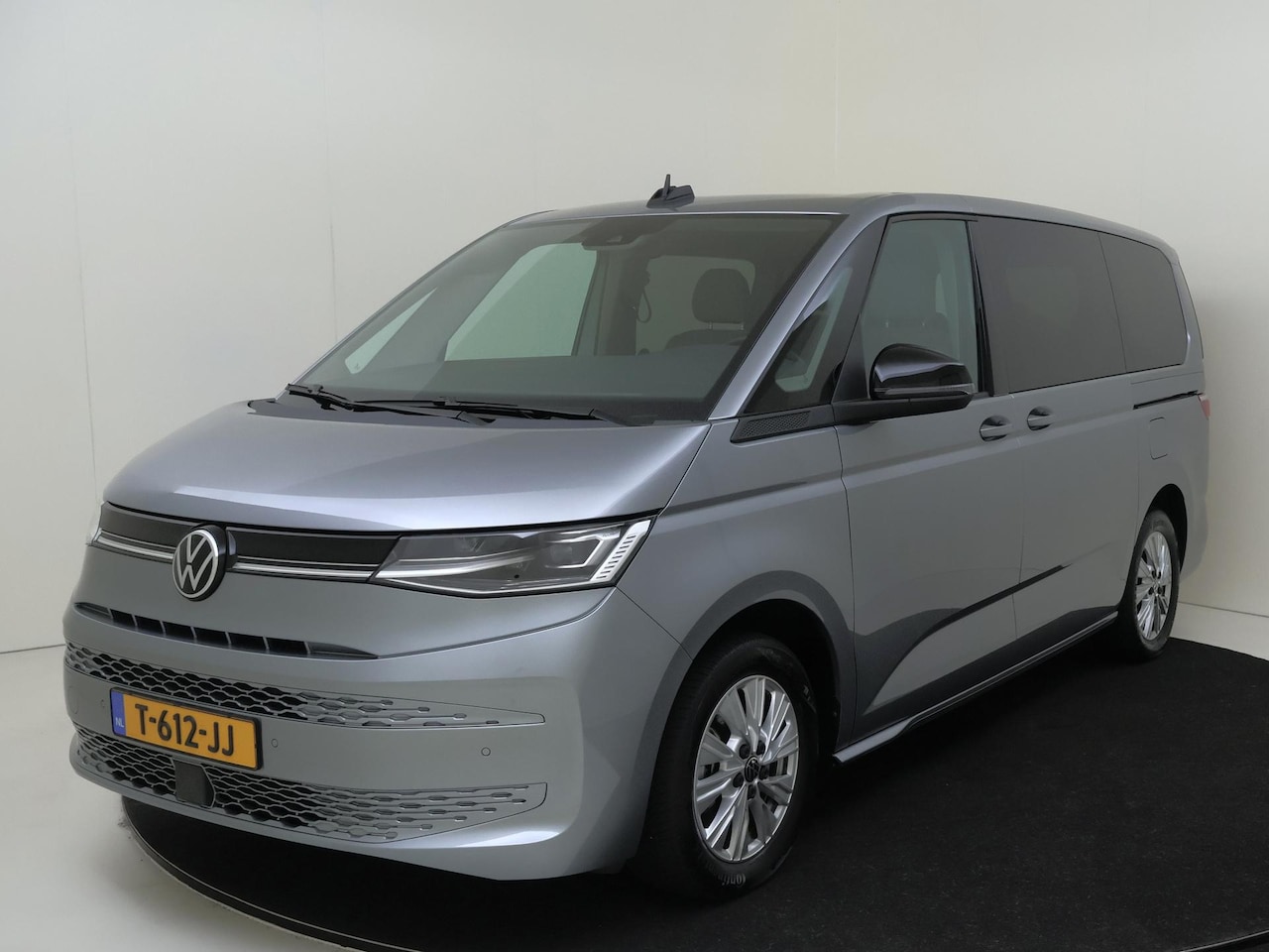 Volkswagen Multivan - 1.4 eHybrid L2H1 Style 6 versnellingen DSG | Verwarmbare voorstoelen, gescheiden regelbaar - AutoWereld.nl