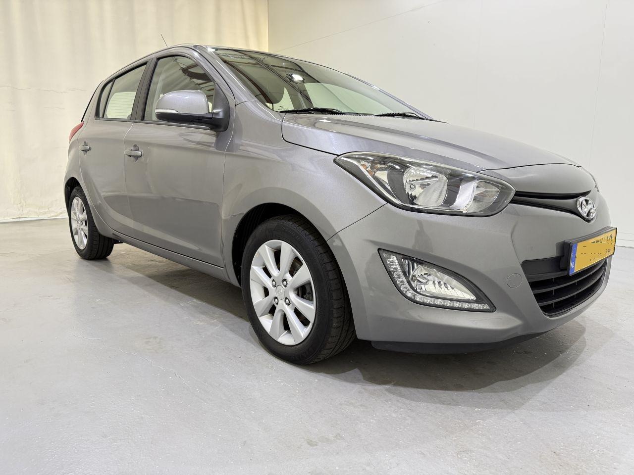 Hyundai i20 - I-20 HB 1.2i i-Deal Airco NAP - AutoWereld.nl